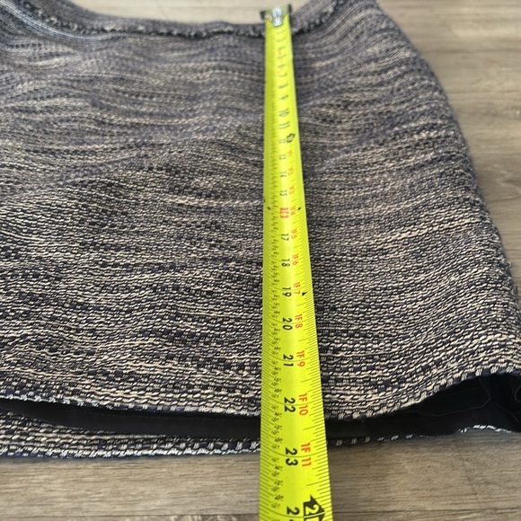 Karl Lagerfeld Blue White Tweed Marled Fringe Detail Pencil Skirt Sz 8 - Picture 5 of 8